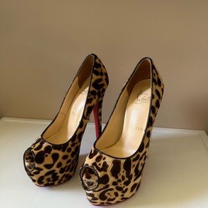 Christian Louboutin- Highness 160 pony leopard luxor/specchio toe
